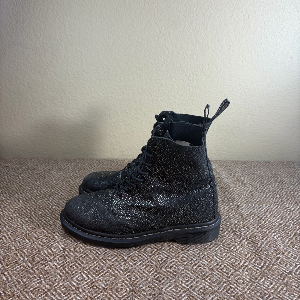 Dr Doc Martens Boots Womens SZ 7 EU 38 Pascal Black Leather Goth Grunge Punk - Picture 4 of 11